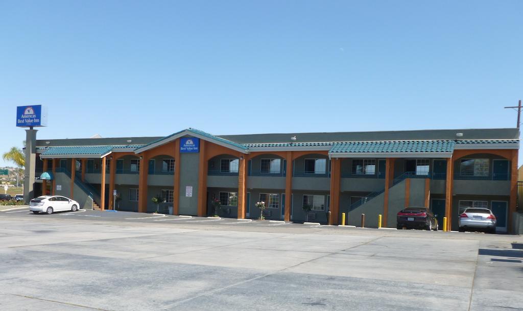 Americas Best Value Inn Corona Exterior foto