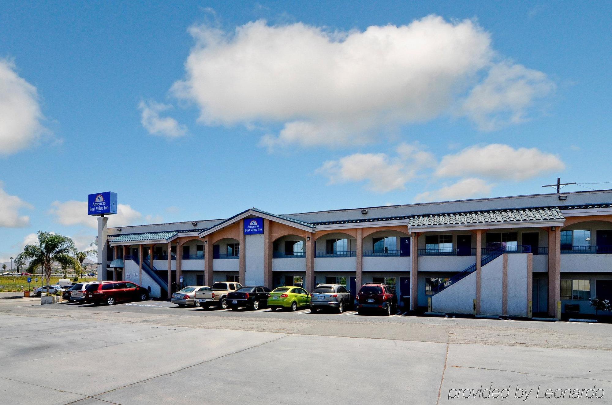 Americas Best Value Inn Corona Exterior foto